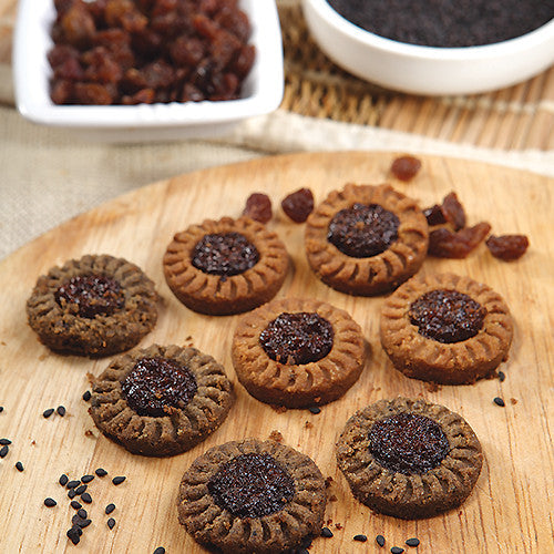 Sesame and Raisin Cookies